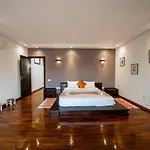 Atlas Inn
